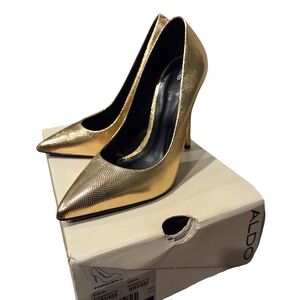 Aldo Gold Women's Holiday Birthday Business Classy Pumps Stiletto Heels Size 7